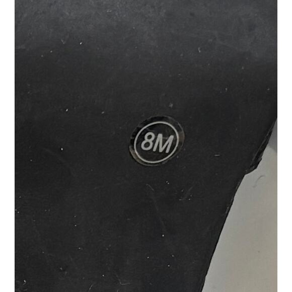 Nine West Black Faux Leather
Strappy 4” Stiletto Heels‎ Shoes Size 8
*Flaws - Picture 7 of 11